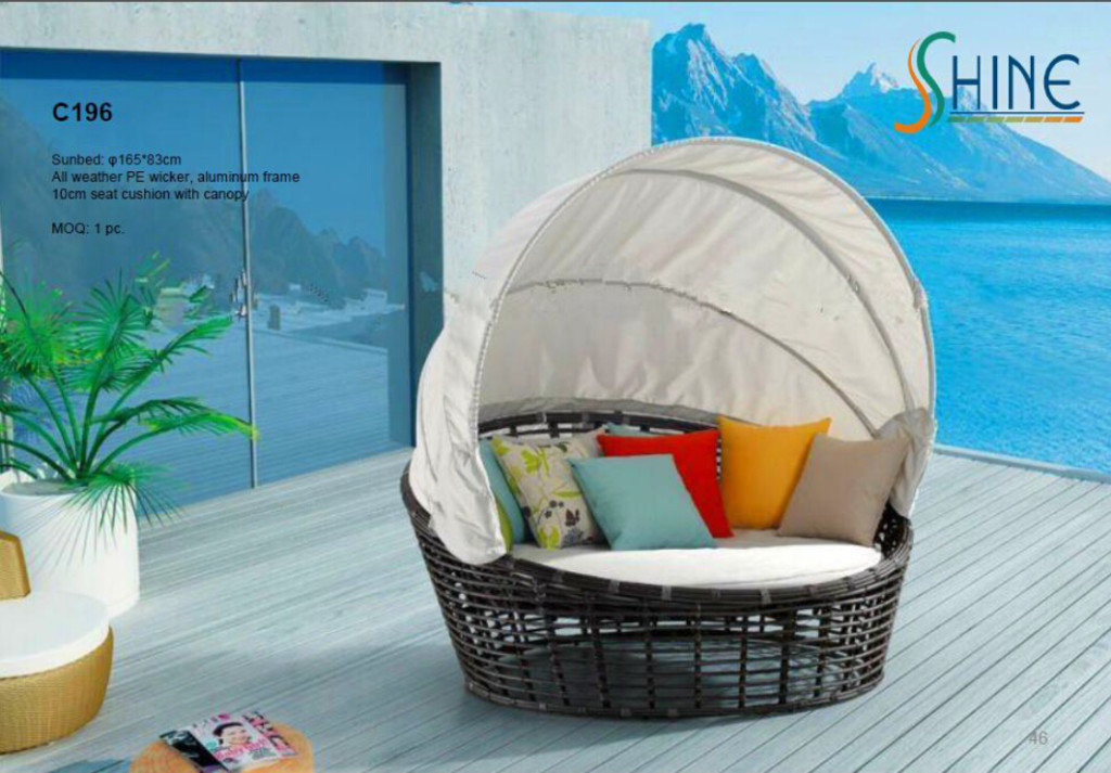 outdoor sun daybed